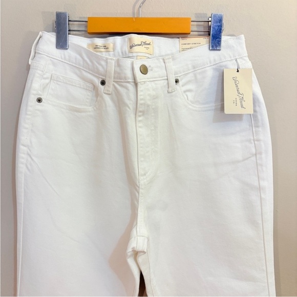 Universal Threads White High Rise Flare Jeans NWT Sz10 - Picture 5 of 16